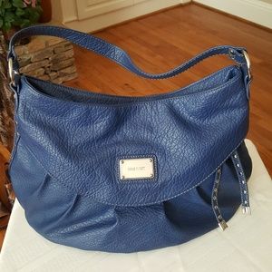 🆕🎁West Blue Vinyl shoulder Bag